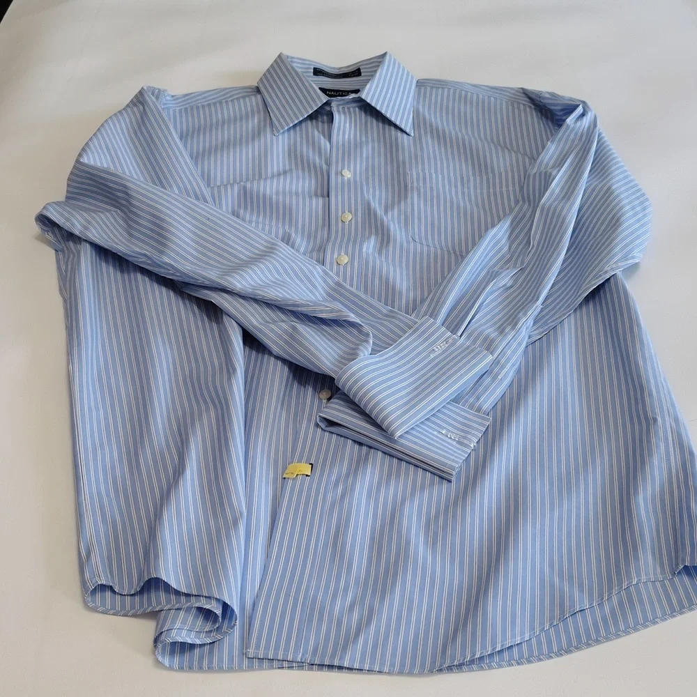 Nautica Dress Shirt Size 16 1/2 34/35. No Iron Cotton Office Professional Blue